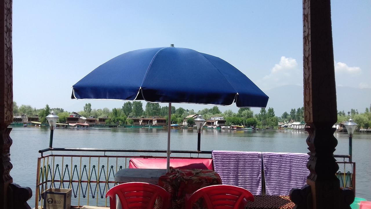 Lake Palace Group Of House Boats ศรีนาการ์ ภายนอก รูปภาพ